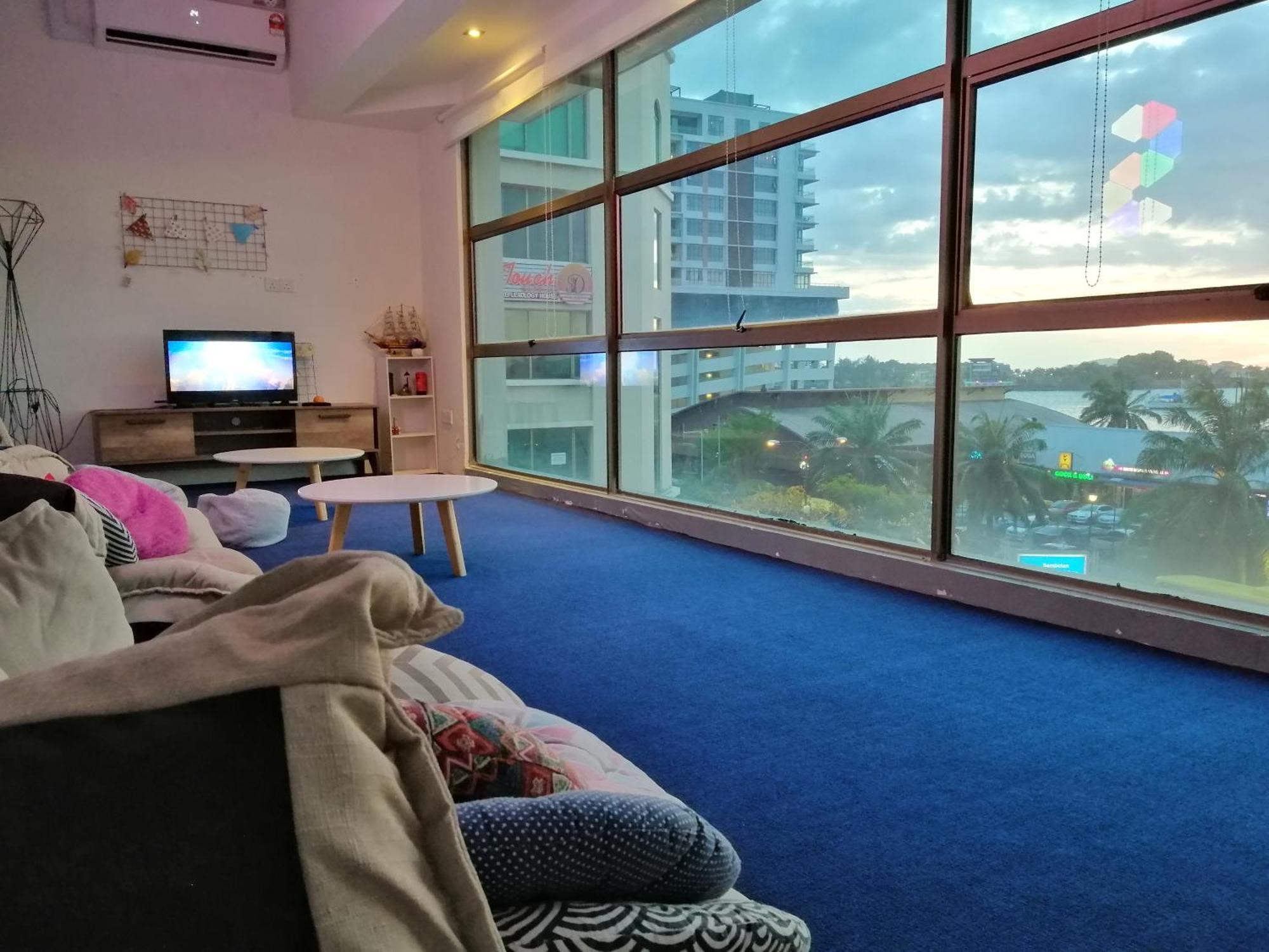 Space Cap Hotel Kota Kinabalu Exterior photo