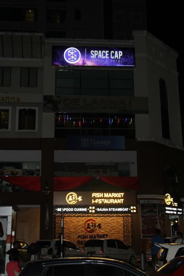 Space Cap Hotel Kota Kinabalu Exterior photo